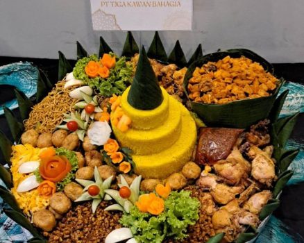 Pesan Nasi Tumpeng di Galaxy