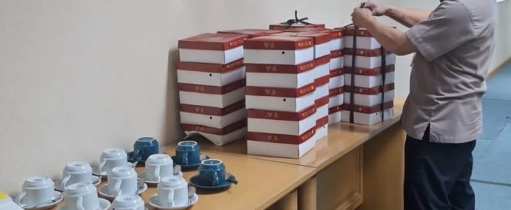 Pesan Nasi Box di Kemayoran