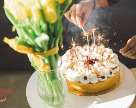Kue Ulang Tahun Biasanya Dihiasi dengan Apa